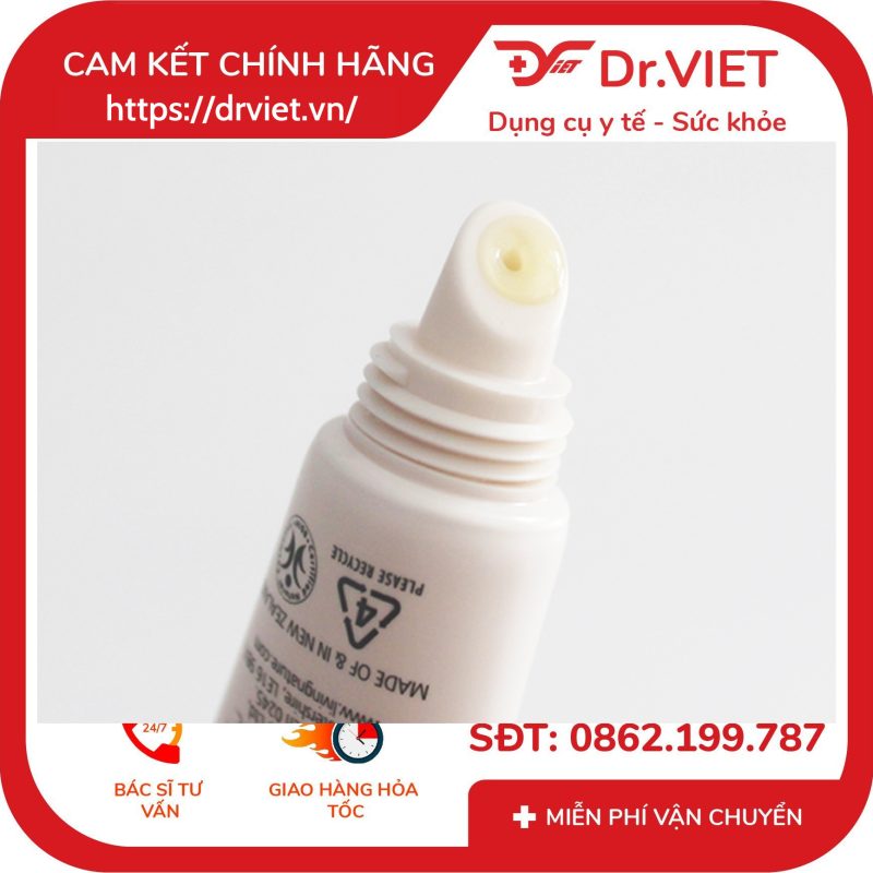Son dưỡng môi Living Nature Lip Balm